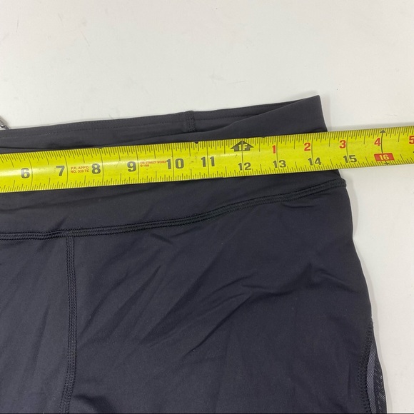 Lululemon Black Crop Luxtreme Leggings 8 - Picture 6 of 10